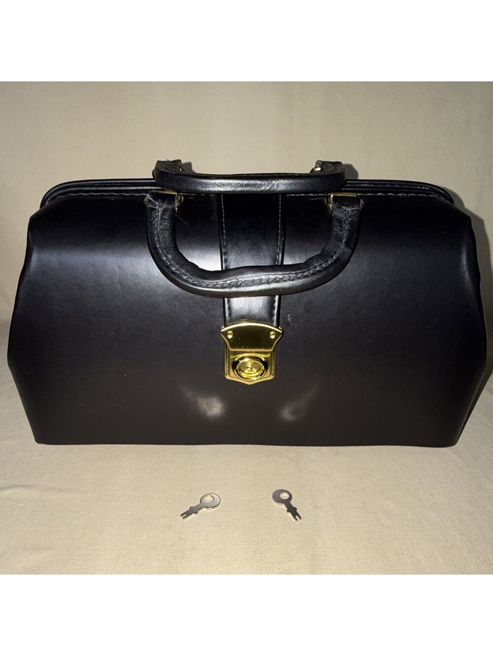 Professional Case Inc Black Leather Doctor Bag S-25214 Medical Case w/ Both Keys